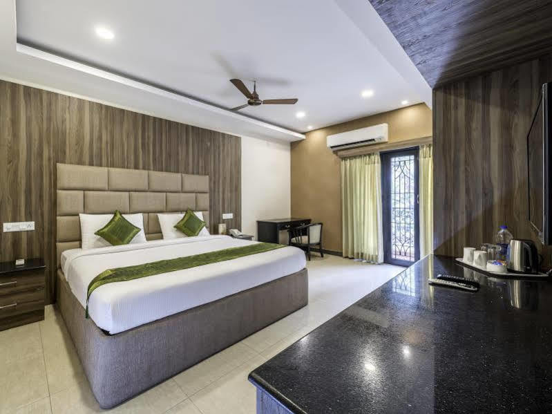 Hotel Treebo Elan à Chennai Extérieur photo